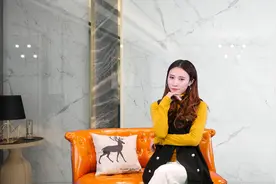 从不发朋友圈的女人，暴露了这三个“重要信息”，值得深思视频封面
