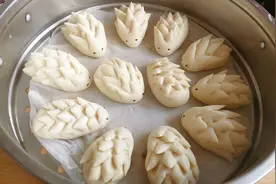 农村妈妈教你做花样小馒头，一揉一剪做小刺猬，简单美味还好吃视频封面