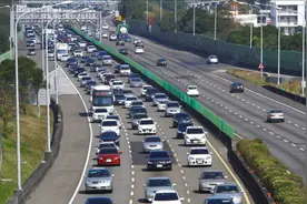 台湾清明连假昨结束，岛内各地现返乡潮视频封面