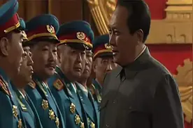 1955年，四个人原拟授予大将头衔，却没有参加授衔，他们是谁视频封面
