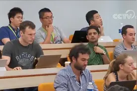 美国拟更新留学生签证政策 只上网课的留学生恐被禁止入境或遣返视频封面