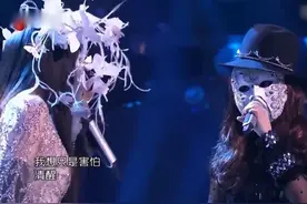 综艺：《她说》被翻唱了多次，但她俩唱的实在是到位！经典翻唱视频封面