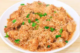 鸡腿肉拌着糯米上锅蒸，简单家常，鸡肉香酥滑嫩，糯米软糯香甜视频封面