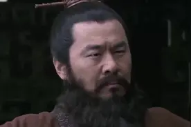 战略抉择：曹操为何放弃汉中？背后的智慧与考量令人深思视频封面