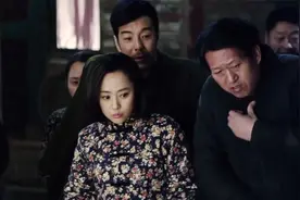 四合院：恶婆婆大院闹事，一大爷使出杀手锏，恶婆婆狼狈而逃！视频封面