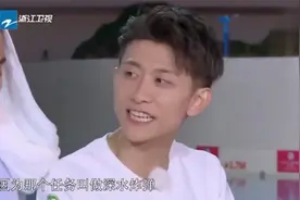 最宠杨紫的男星：王一博全程眼神宠溺，酷盖秒变奶盖简直甜翻了视频封面