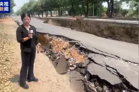 直击缅甸震中核心区：%建筑被损毁，阿瓦大桥个桥面完全坍塌视频封面