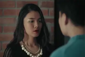 女孩想让小伙放弃，故意穿短裙子，哪料小伙看了更喜欢视频封面