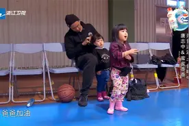 李晨一进门，嗯哼直接叫爸爸，杜江傻了：你爸在这呢！视频封面