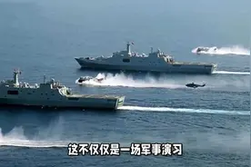 战车集结！解放军厦门列阵，对岸一纸命令引恐慌视频封面