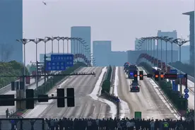 穿越千年诗意，2025扬州马拉松你Pb了吗？#烟花三月下扬州视频封面
