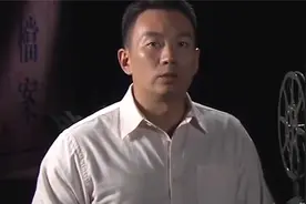 七十年代初期的中国，正处于动乱时期，海军受到严重影响丨档案视频封面