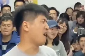 学习是这辈子最简单的事情！张雪峰成功不是偶然，这口才，能比吗视频封面