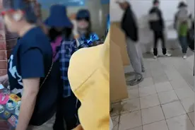 景区多名女游客当众进男厕方便 工作人员：游客较多，会加强巡逻视频封面