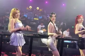 《2025中文DJ车载神曲 重低音经典热播 劲爆怀旧夜店舞曲合集》视频封面