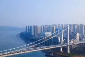 班主任每学期收5万元班费，每个学生1000元，你缴过吗？视频封面