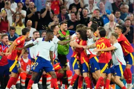 西班牙2-1逆转法国！时隔12年再进欧洲杯决赛！视频封面
