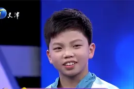 13岁男孩一言不合就斗舞，现场挑战吉尼斯世界纪录视频封面