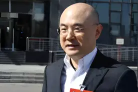 全国政协委员洪明基：建议把基础教育12年学制缩短到9年视频封面