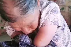 她无手无脚的坚强妈妈，含辛茹苦养大三个孩子！感动母爱34视频封面