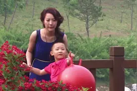 女人撞见姐夫和女秘书在一块，姐姐知道后竟这样说视频封面