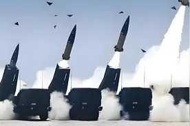 乌军祭出新武器，一次齐射20枚导弹可突破拦截，俄纵深目标危险了视频封面