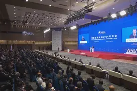 博鳌参会外宾：主旨演讲展现中国进一步对外开放意愿视频封面