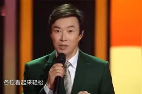 费玉清封麦前最后一次唱歌，任贤齐哽咽，歌迷都泪流满面！视频封面