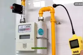 西安燃气表追踪:市民质疑计量准确性,换表后气费飙升引社会关注视频封面