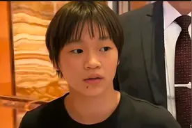 过分！全红婵被围堵躲女厕所，极端男粉冲进去当场被吓哭安保介入视频封面