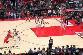 3月9日NBA十佳球：字母哥战斧劈扣！申京连续屠榜视频封面