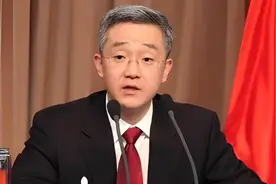 媒体：胡海峰履新，成为目前民政部最年轻的副部长视频封面