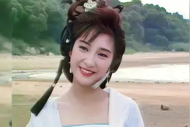 这才是李莫愁的巅峰，22岁的她温柔可人视频封面