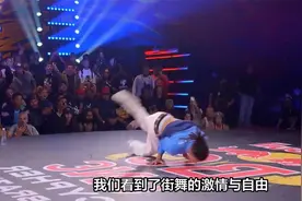 第一次知道有钱人的支付宝是黑色，果然贫穷限制了想象力，太扎心视频封面