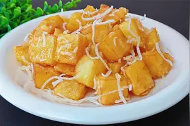 秋天要多吃土豆，教你从没吃过的做法，不炒也不炖，全家人都爱吃视频封面