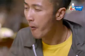 锋味：谢霆锋带女生吃火锅，哪料她点了一大桌，也不管能不能吃完视频封面