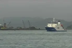 “蛟龙号”首次访港！港政务司副司长到场迎接并登船参观视频封面