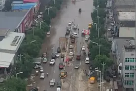 航拍涿州市区：部分路段恢复通行，局地仍有积水 今夜或有雷阵雨