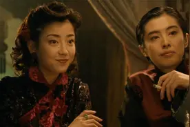 两个小姐姐约十八岁的帅小伙打牌，输了要脱衣服视频封面