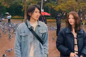 和上期视频遇到的女孩去逛公园#俄罗斯 #俄罗斯美女 #浪漫 #约会   #国外旅行 视频封面