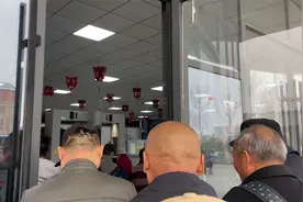 中华烟一百五一条？到达霍尔果斯口岸 遇到最便宜的中华烟