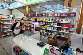 老挝火车站全面普及互联网支付（微信支付宝打入老挝人日常消费）