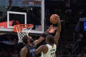 6月7日NBA十佳球：波尔津吉斯追身大帽格林 布朗单臂隔扣加福德