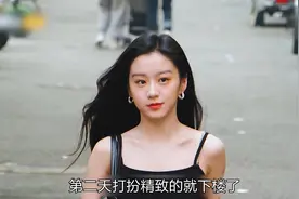 女孩晨跑偶遇大佬，估计肠子都要悔青了，电视剧视频封面