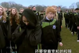 英国学生们体验了一天中国式教育就崩溃大哭了视频封面