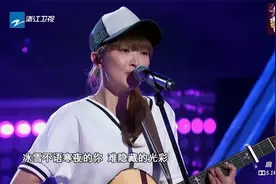 文艺范拉满，女歌手演绎《追梦人》，嗓音堪称天籁！视频封面