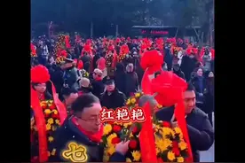 湖南韶山毛主席铜像广场，日月同辉，万人敬仰！视频封面