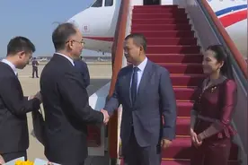 延续两国“铁杆”友谊 柬埔寨新任首相洪玛奈开启首访中国之旅视频封面