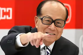 敢当众得罪李嘉诚的人，下场能有多惨？视频封面