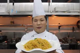 大厨教你：国民家常菜“醋溜土豆丝”的做法，全网最详细教程！视频封面